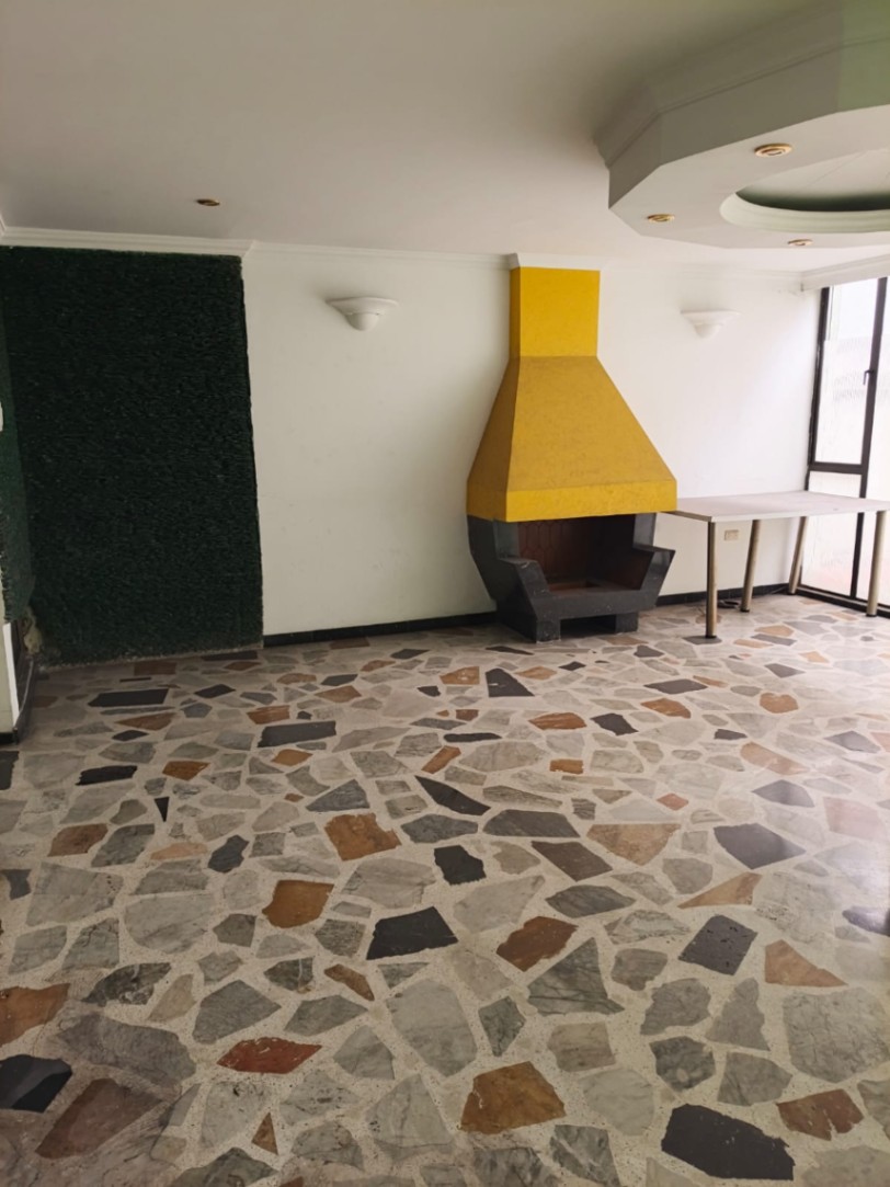 Cl. 61 #37-64, Bogotá, Colombia 5